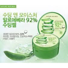 Gel apaisant et hydratant à l'aloe vera 92% Nature Republic - Product Image 1