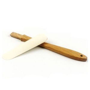 Espátula de Silicona de Grado Alimenticio Lixsun de 10 Pulgadas con Mango Largo de Bambú y Madera, Se Puede Hacer con Marca Privada - Product Image 3