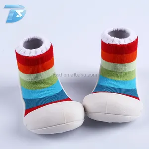 Colorful slittatore scarpe calzino moda morbida suola in gomma calzini del pattino di bambino
