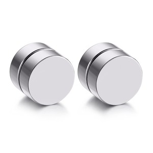 Commercio all'ingrosso di Alta Qualità Hip Hop Gioielli Da Uomo In Acciaio No Piercing Rotondo Magnetico Orecchini Clip Orecchio Per Gli Uomini - Product Image 1