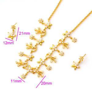 61228 Xuping dubai 24K color oro joyas de imitación flores con strass fascinante aretes y collar set de joyas para mujeres - Product Image 1