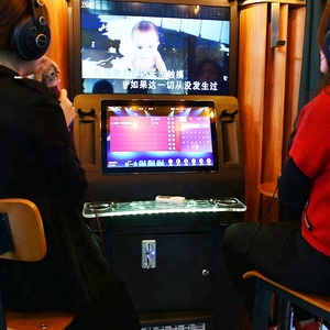 Machine de jeu de simulation de chant d'arcade au design le plus récent, <span class=keywords><strong>prix</strong></span> fabricant, salle de chant, <span class=keywords><strong>jukebox</strong></span> électronique, mini karaoké - Product Image 5