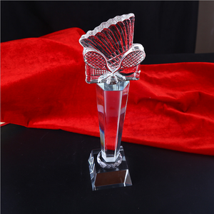 2023 nouveau fabricant de style en gros pas cher trophée de sport de <span class=keywords><strong>badminton</strong></span> en cristal clair pour le prix sportif medel - Product Image 1