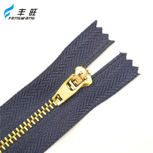 Rose Gold Metal <strong>Zipper</strong> <strong>Brass</strong> Wholesale Good <strong>Price</strong> Free Sample Rose Gold <strong>Zipper</strong>, T4 Stainless Metal Strip <strong>Zipper</strong>