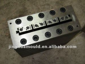 <span class=keywords><strong>PVC</strong></span> rỗng bảng điều khiển cửa bảng đúc/khuôn nhựa cho bảng sàn Bảng điều khiển/Bảng khuôn và nhà sản xuất chết trong huangshi - Product Image 6