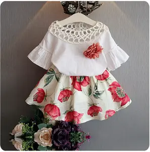 Haobaby,2022 קוריאני ילדי בגדי קיץ 2 חתיכה סט חדש בנות תינוק חלול צווארון חצוצרת שרוולים חולצה פרח חצאית חליפה.