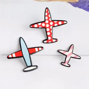 도매 패션 metal 아연 합금 만화 button badge airplane 옷 깃 핀 대 한 boys girls