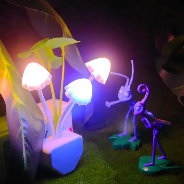 Stock en gros petite commande décoration électrique LED lampe à brancher champignon veilleuse