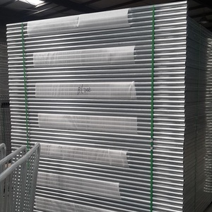 2 m โลหะลูกฟูกแผ่นเหล็กชุบสังกะสีชั่วคราวรั้วสีขาว CoatedColor Bond Hoarding แผงขายส่งโดยตรง - Product Image 5