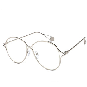 4-12 yıl kızlar sevimli güneş gözlüğü marka tasarımcısı moda güneş gözlüğü temizle degrade lens deniz plaj Oculos altın Metal çerçeve