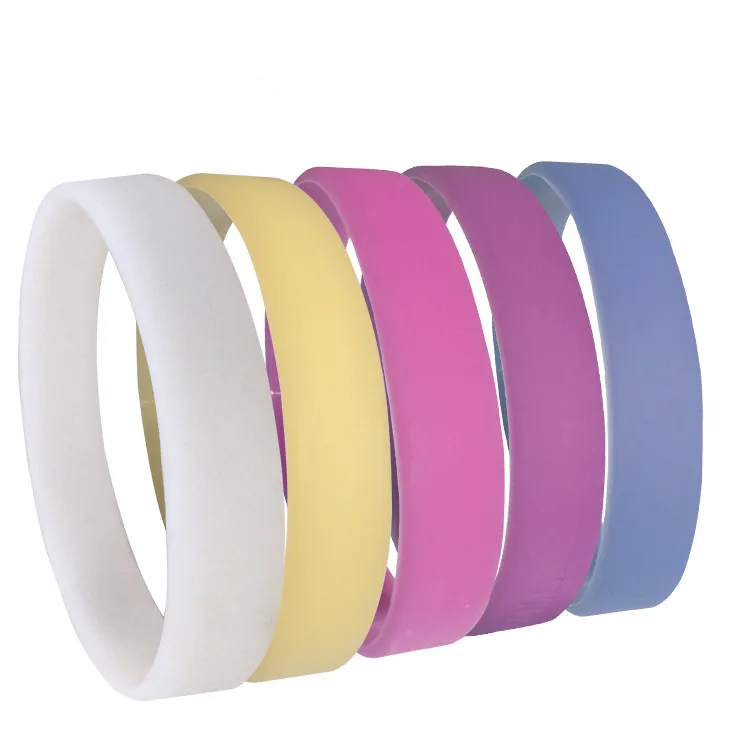 Pulsera de silicona con cambio de color, pulsera de goma personalizada, sensible a los rayos UV, barata
