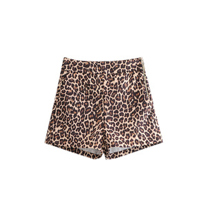Estate Drop Shipping elegante spiaggia Casual pantaloni <span class=keywords><strong>corti</strong></span> a vita media con stampa leopardata <span class=keywords><strong>pantaloncini</strong></span> da donna per donna - Product Image 1