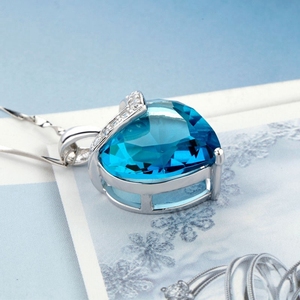 Özel yüksek kalite kolye kolye moda takı kalp safir kore kız için özel Logo Shenzhen pirinç klasik maskot - Product Image 3