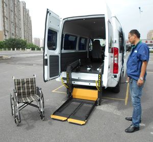 Elevador de silla de ruedas eléctrico para exteriores, plataforma de transferencia de tijera para discapacitados, capacidad de 350kg - Product Image 6