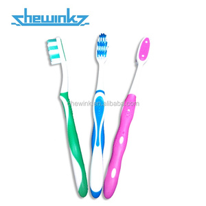 Cepillo de Dientes para Adultos con Limpiador de Lengua, Cerdas Suaves, Recubrimiento de Goma Antideslizante, 46 Mechones, 18.7 cm, Mango Suave de TPR para Uso Doméstico - Product Image 2