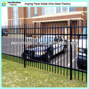 Clôture en acier 1. 8m x. <span class=keywords><strong>2</strong></span>. 4m <span class=keywords><strong>2</strong></span>- ferroviaire. pressée top boisl/picket bas( sales2@china- <span class=keywords><strong>m</strong></span>étal- clôture. Com) - Product Image 1