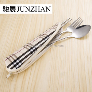 Cuillères <span class=keywords><strong>de</strong></span> <span class=keywords><strong>table</strong></span> en acier inoxydable, poignée papillon bon marché <span class=keywords><strong>de</strong></span> 10 pouces avec sablage - Product Image 5