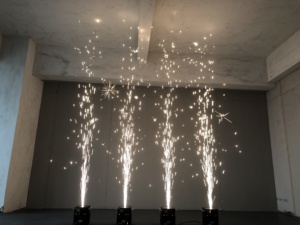 650W <span class=keywords><strong>DMX</strong></span> <span class=keywords><strong>Mini</strong></span> Spark Máy Với IR Điều Khiển Từ Xa Cho Các Sự Kiện DJ - Product Image 2