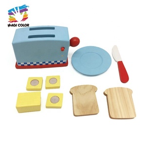 Ensemble de jeu de <span class=keywords><strong>grille</strong></span>-<span class=keywords><strong>pain</strong></span> <span class=keywords><strong>en</strong></span> <span class=keywords><strong>bois</strong></span> avec <span class=keywords><strong>pain</strong></span> grillé, beurre, assiette et couteau de sécurité - <span class=keywords><strong>Jouet</strong></span> de cuisine réaliste pour enfants W10D238 - Product Image 3