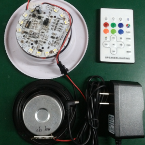 Altavoz inalámbrico recargable inteligente control de música luz LED cubo intermitente con logotipo personalizado - Product Image 4