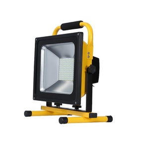 Ngoài trời chiếu sáng khẩn cấp 30W Pin sạc Powered di động không thấm nước làm việc đèn <span class=keywords><strong>LED</strong></span> <span class=keywords><strong>Flood</strong></span> Light cắm trại ngoài trời ánh sáng - Product Image 3