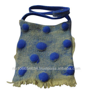 Sac à bandoulière artisanal élégant et unisexe Ahana's Craft, pratique et décontracté pour la plage ou la ville - Product Image 1