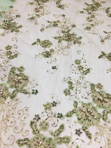 Elegante Tessuto in Pizzo Verde Ricamato con Perline Alta Qualità Pizzo con Cristalli e Strass Fatti a Mano <span class=keywords><strong>per</strong></span> <span class=keywords><strong>Abiti</strong></span> da Sera - Product Image 2