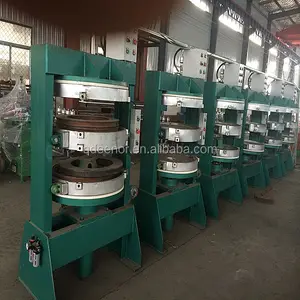 Motorcycle / Cycle Tyre Making Machine / Bicycle Tyre Making Machine