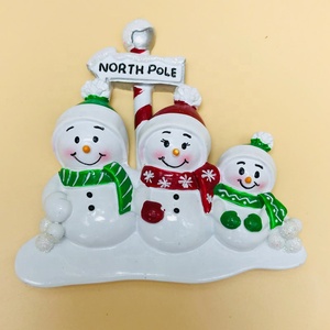 Handgemachte personifizierte weihnachten ornamente harz mini schneemann 9 familie ornamente