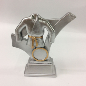 เรซินงานฝีมือตกแต่งเทควันโดรางวัล Trophys เตะแนวนอนเตะสไตล์ของที่ระลึกถ้วยรางวัลที่กำหนดเอง - Product Image 6