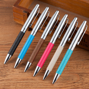 2024 logo personalizzato colorato rivestito in pelle brillante brillante in metallo bianco latte in pelle gel <span class=keywords><strong>penna</strong></span> a inchiostro - Product Image 2