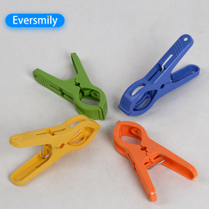 6 pièces ensemble grande taille printemps <span class=keywords><strong>pince</strong></span> à linge couette chevilles grands Clips coloré couette chevilles anti-dérapant <span class=keywords><strong>plage</strong></span> serviette Clips - Product Image 3