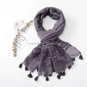 Hot sale yiwu factory Malaysia women's wraps hijabs headwears covers tie dye shimmer tassel fringes lace viscose cotton scarves