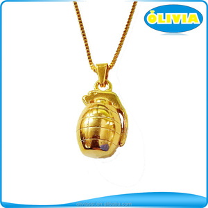 Collar con Colgante de Cruz Templaria de Acero Inoxidable Dorado para Hombre, Olivia - Product Image 3