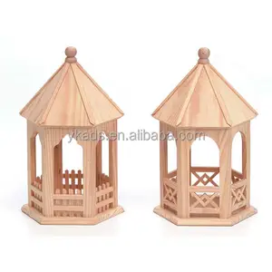 Wood birdhouses for robins