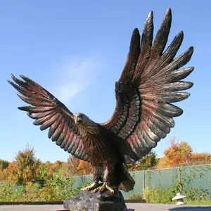 Modern metal bronze large bronze eagle statue copper hawk for sale