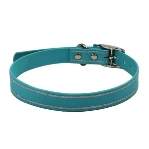 Correas para mascotas de calidad superior de lujo, <span class=keywords><strong>Collar</strong></span> y correa para perro ostentosos a prueba de agua con material de correas de TPU de diseño en relieve mate