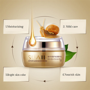 <span class=keywords><strong>Crema</strong></span> Riparatrice e Illuminante alla Bava di Lumaca One Spring OEM ODM, <span class=keywords><strong>Crema</strong></span> Viso Idratante e Sbiancante per <span class=keywords><strong>Pelle</strong></span> <span class=keywords><strong>Secca</strong></span> - Product Image 4