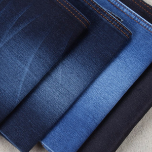 Tela Vaquera de Mezclilla de Algodón, Poliéster y Elastano de 10.5 oz para Jeans de Hombre - Product Image 1
