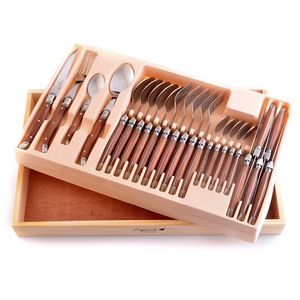 <span class=keywords><strong>Vaisselle</strong></span> de style <span class=keywords><strong>Laguiole</strong></span> de qualité alimentaire, 24 pièces avec boîte en bois - Product Image 1
