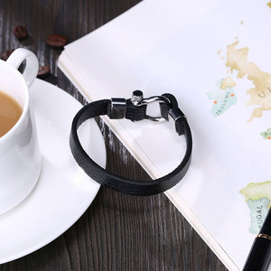 Gioielli in pelle da uomo di moda bracciale in vera pelle nera con fibbia a lettera <span class=keywords><strong>D</strong></span> in <span class=keywords><strong>acciaio</strong></span> inossidabile - Product Image 3