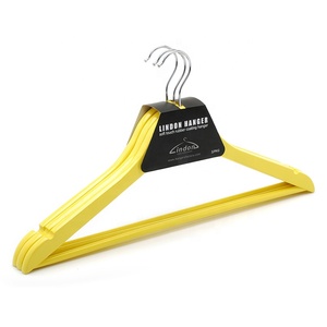 Supermarkt Winkel Volwassen Designer Houten Display Kleding <span class=keywords><strong>Hangers</strong></span> Kleurrijke Volwassen Gekleurde Kleding Rekken Rails Gerichte Opslag - Product Image 5