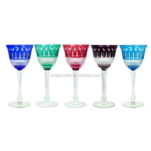 Ensemble de tasses à vin en cristal de Bohême personnalisées pour mariage <span class=keywords><strong>Verre</strong></span> superposé sculpté à la main avec motif élégant Gobelets de qualité supérieure - Product Image 1