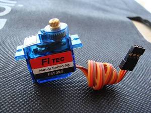 เซอร์โวมอเตอร์ SG90 Feetech <span class=keywords><strong>FS90MG</strong></span> 9 กรัม สำหรับรถบรรทุก ของเล่นเด็ก ของเล่นเสริมพัฒนาการ ของขวัญวันเกิด - Product Image 3