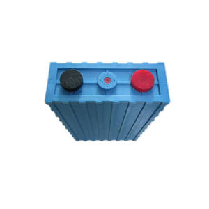 Fábrica Wholasale 3.2 V 180Ah LiFePo4 baterias de lítio da bateria para a energia solar - Product Image 1
