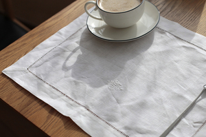100% ผ้าลินินผ้าเช็ดปากสีขาวงานแต่งงาน <span class=keywords><strong>monogram</strong></span> และ hemstitch - Product Image 3