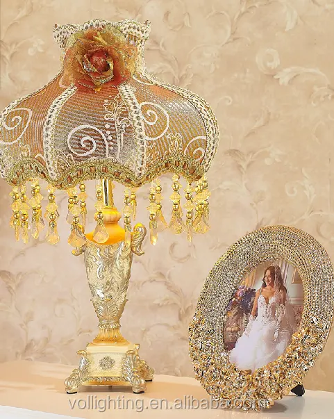 Escritorio lámpara de mesa de dormitorio caliente pastoral encaje retro de moda romántica