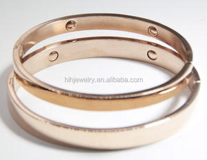 Bracciali con Targhetta in Metallo alla Moda, Bracciali con Targhetta Incisa, Bracciali Rigidi con Targhetta in Acciaio Inossidabile - Product Image 4