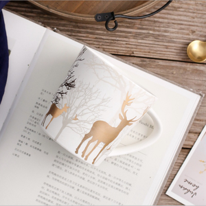 Uchome personalizado único Patrón de los ciervos de la Navidad Linda tazas de cerámica - Product Image 4
