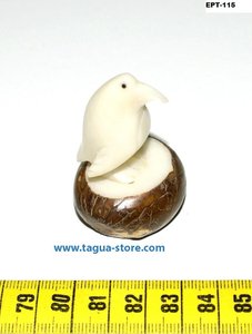 Sculpture de pingouin sculptée à la main en noix de tagua, figurine en bois, sculpture en bois, ivoire végétal, animaux, oiseaux sculptés, art équatorien - Product Image 4